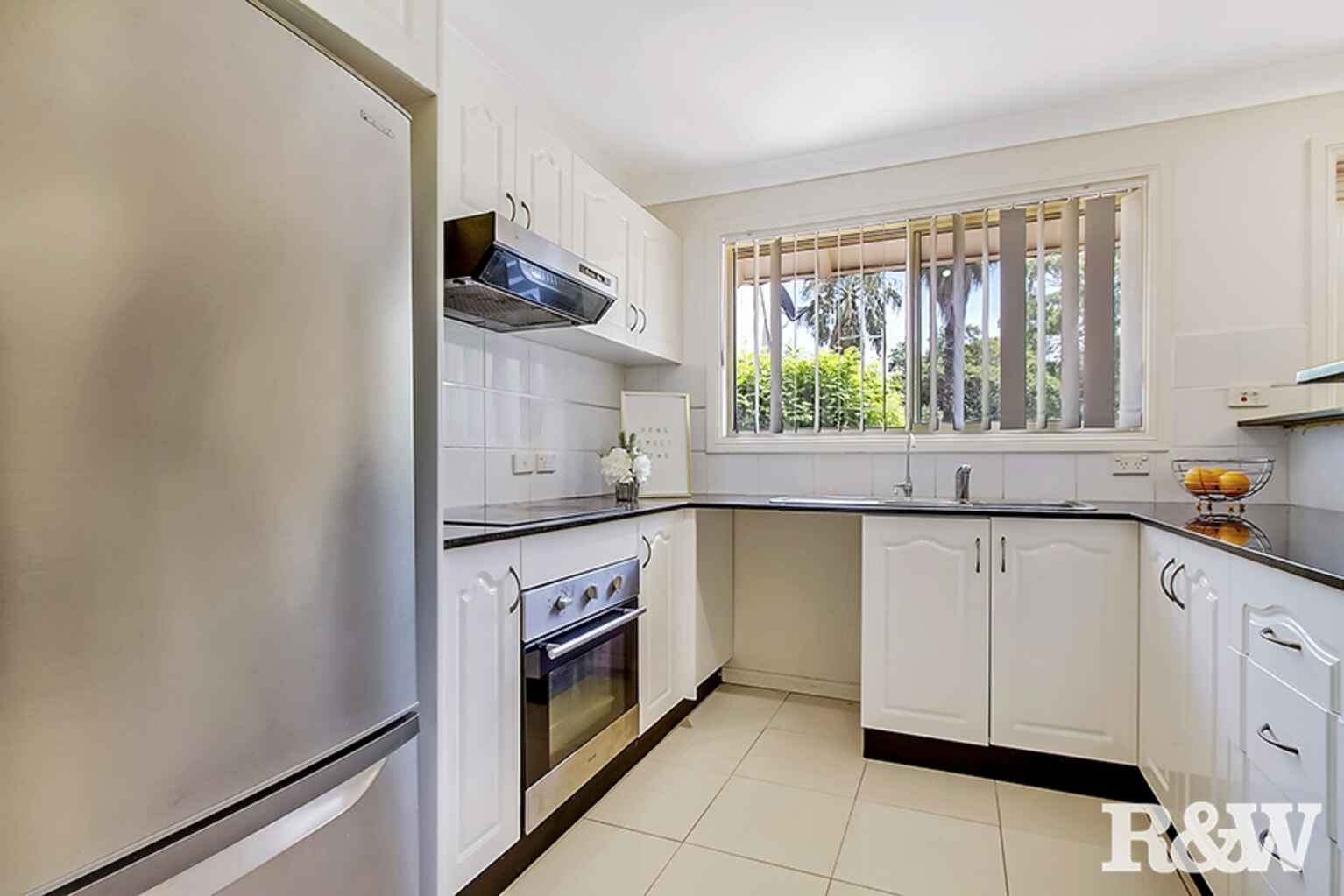 4/9 Gauss Place Tregear