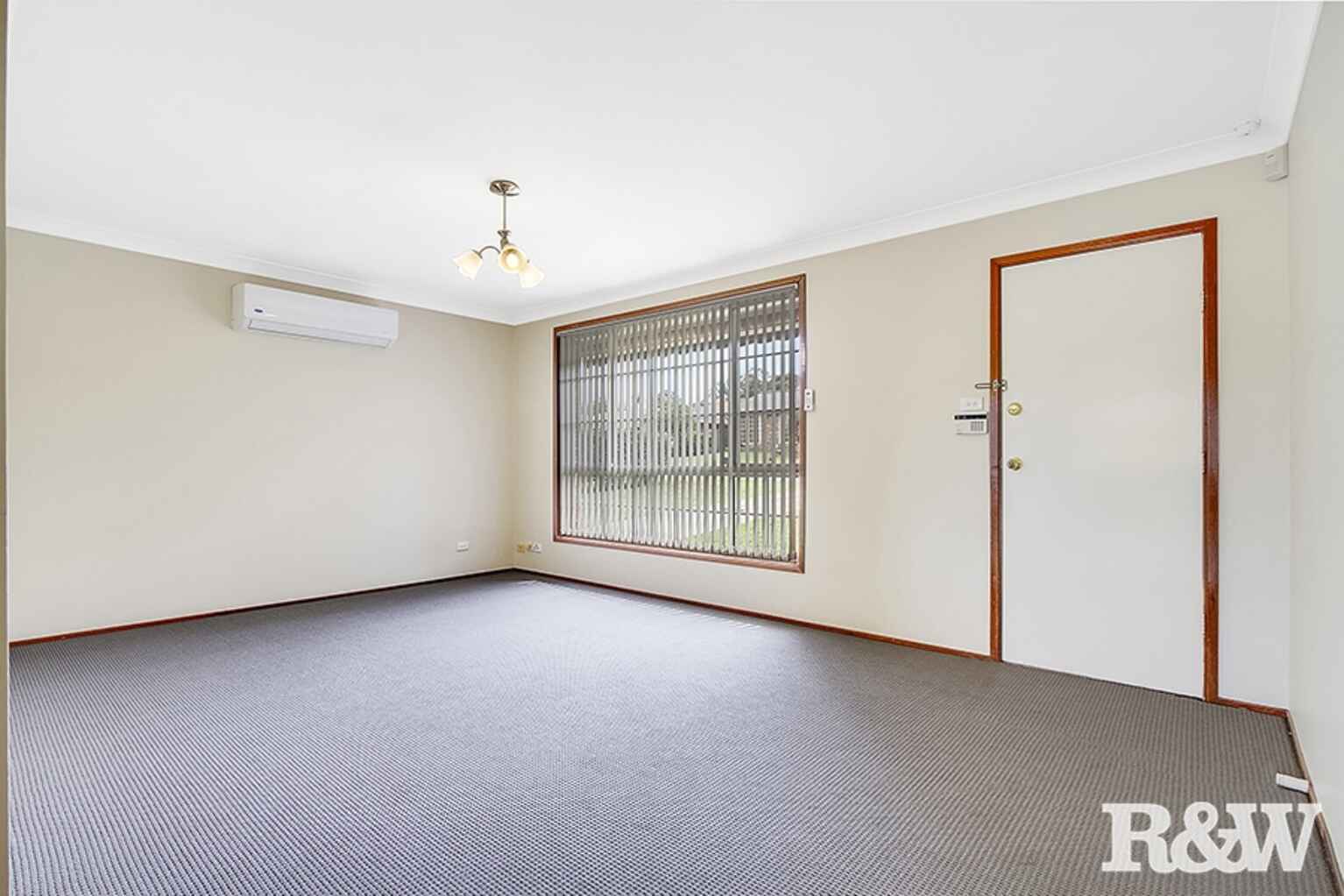 4 Sandalwood Avenue St Clair