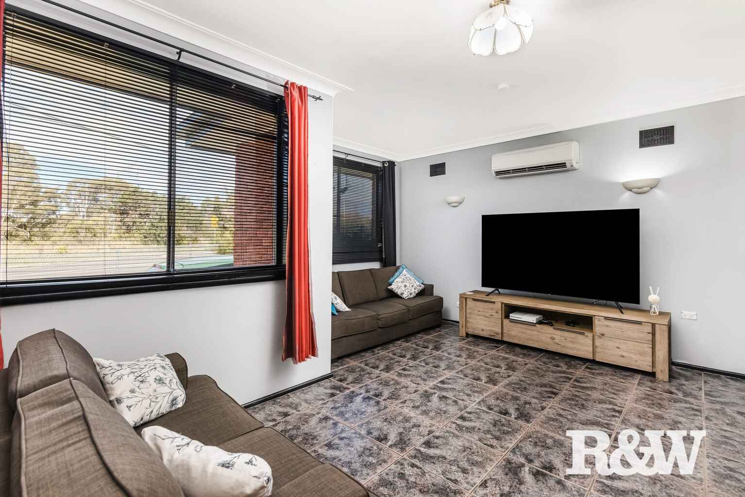 89 Melbourne Street Oxley Park 89 Melbourne Street Oxley Park