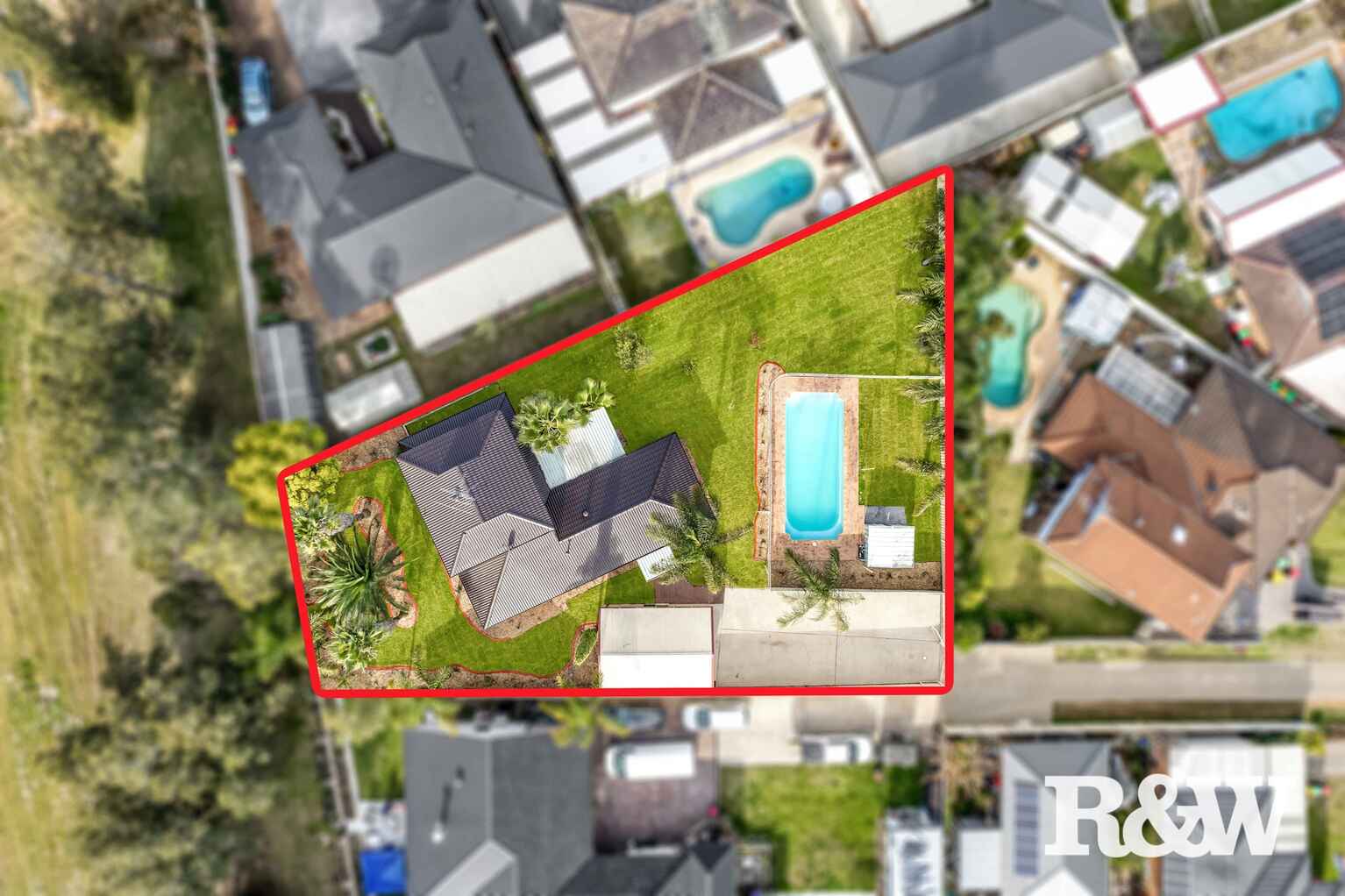 16 Avon Place St Clair