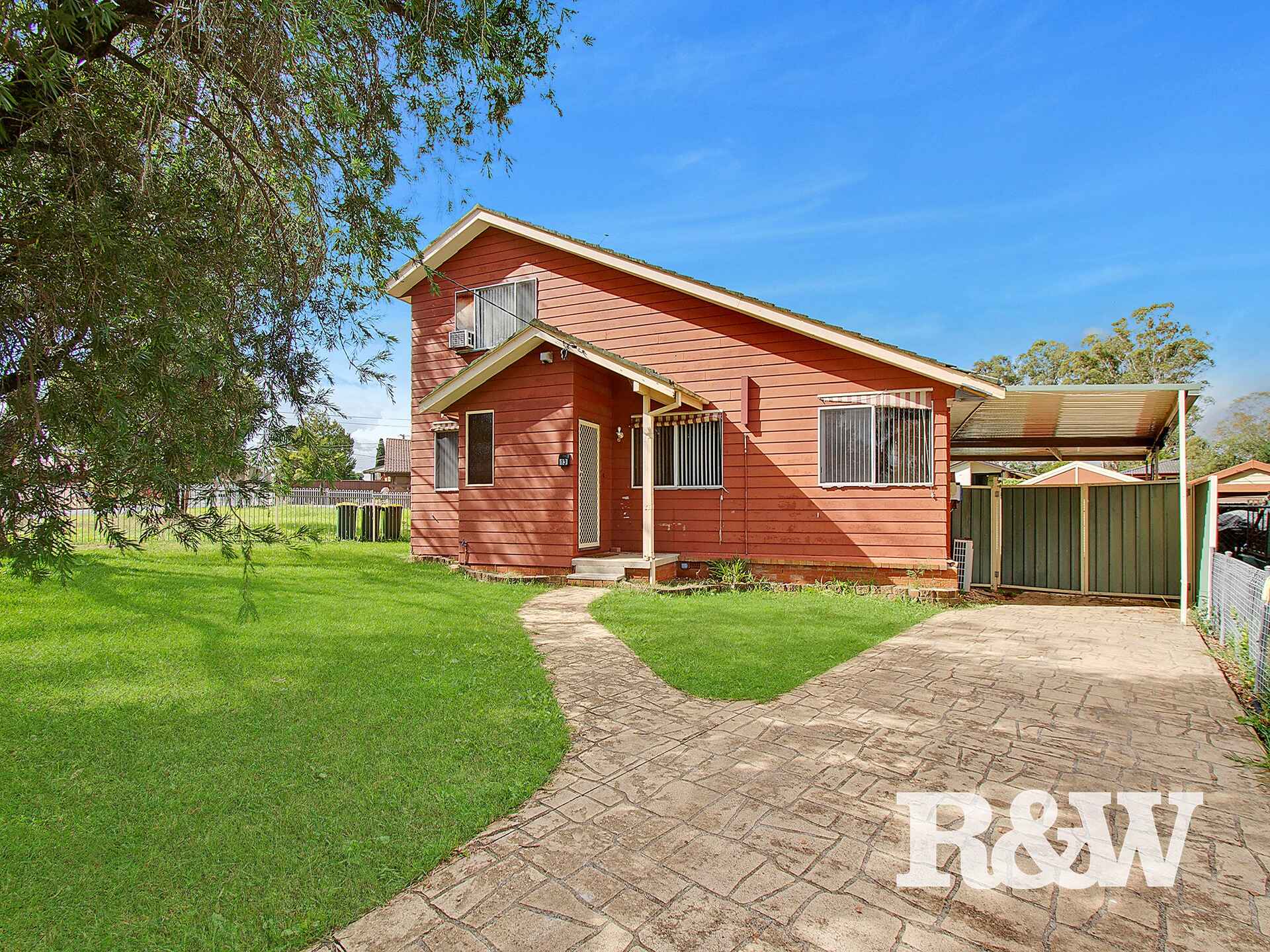 13 Keesing Crescent Blackett