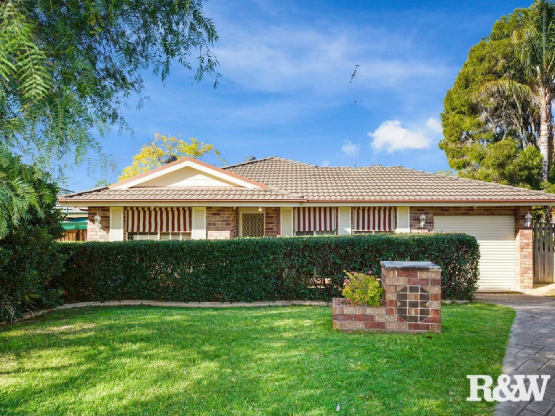 8 Silvereye Close Glenmore Park