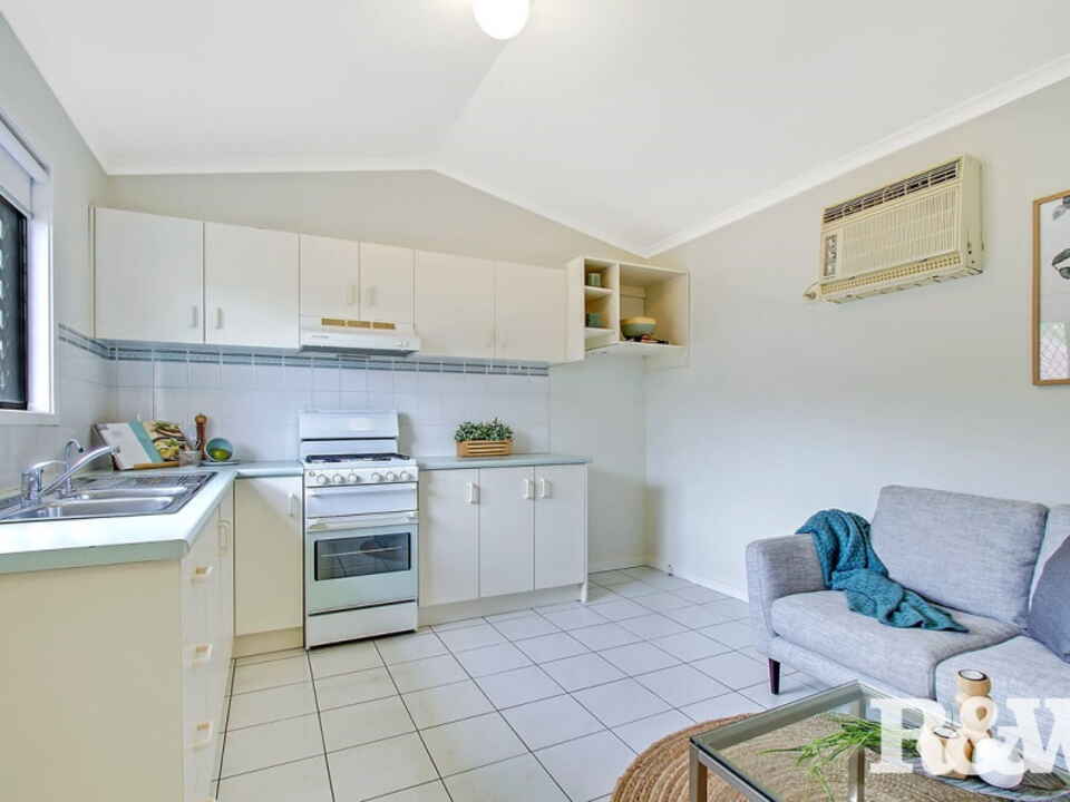 50a Cook Parade St Clair