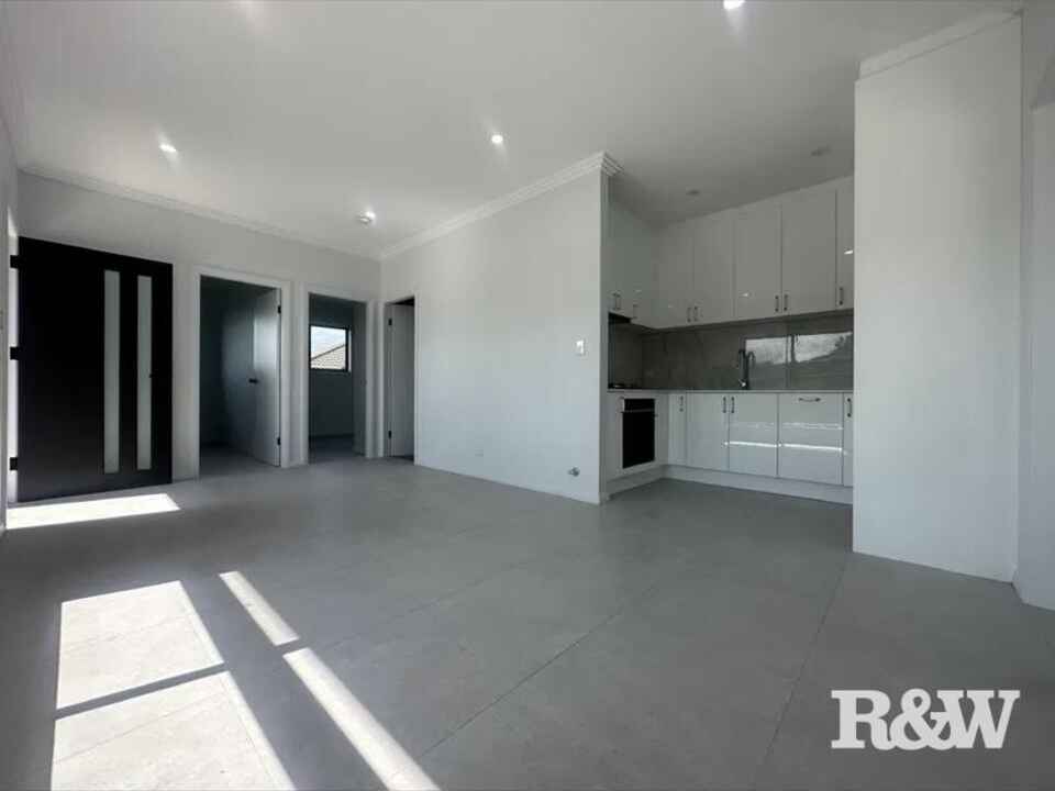 35A Leicester Way St Clair