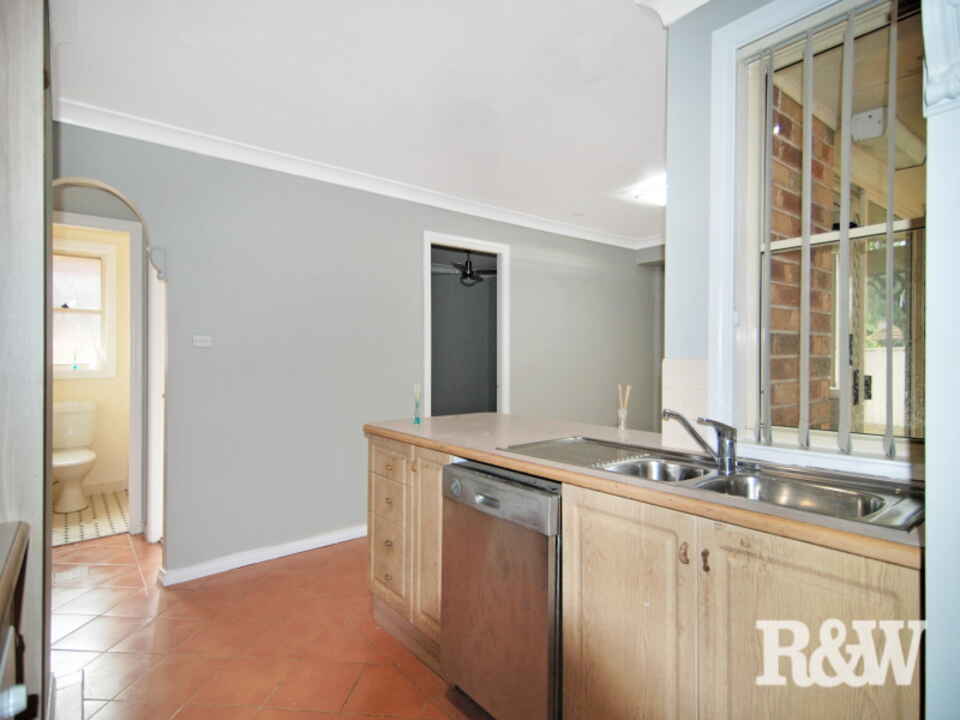 15 Toomung Circuit Claremont Meadows