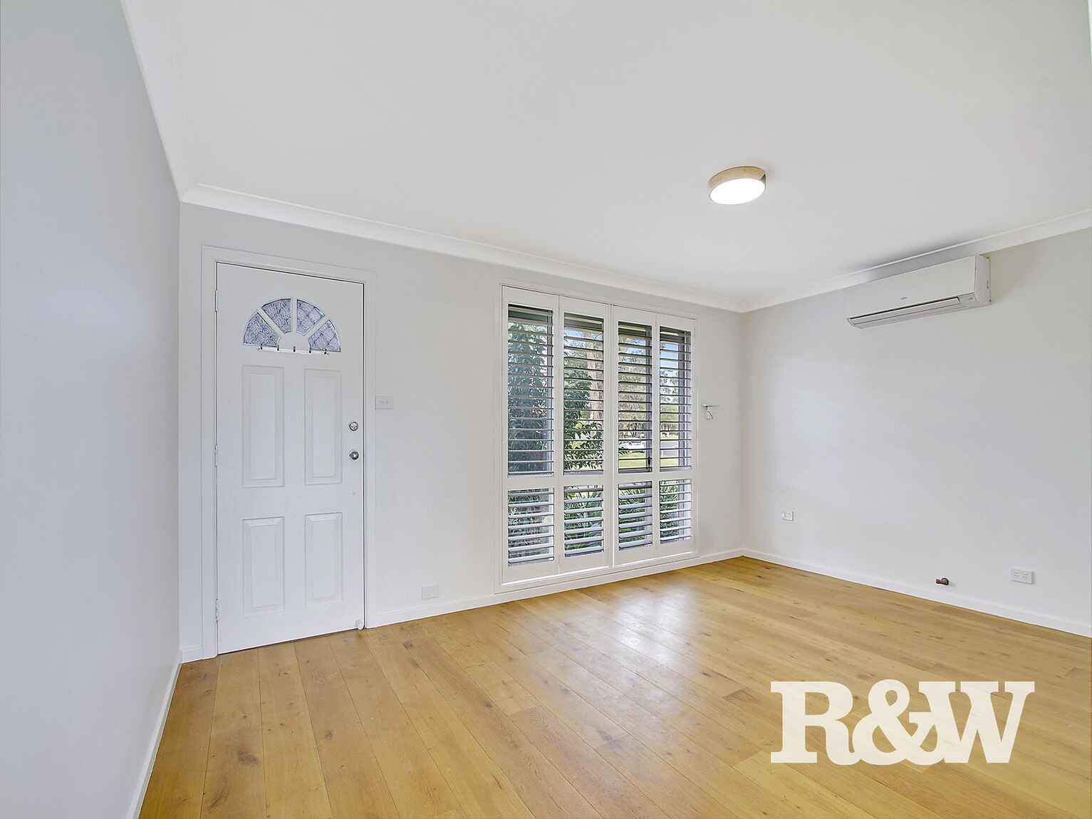 1 Blackbird Glen Erskine Park 1 Blackbird Glen Erskine Park