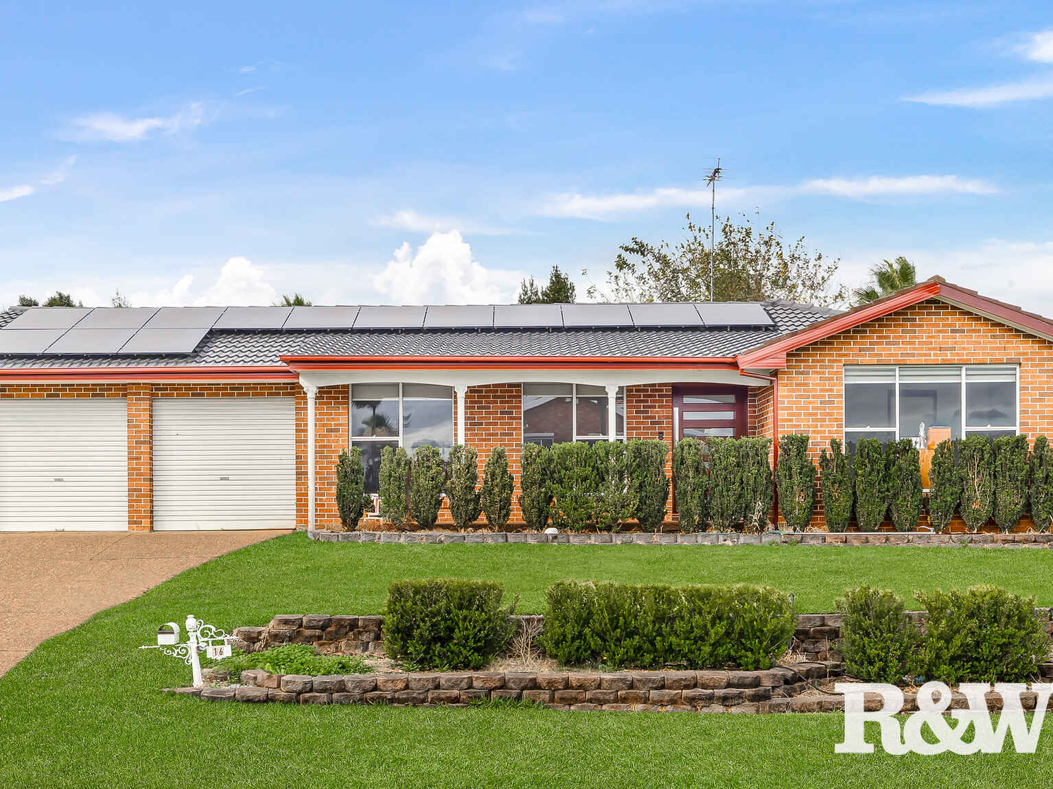 16 Como Close St Clair