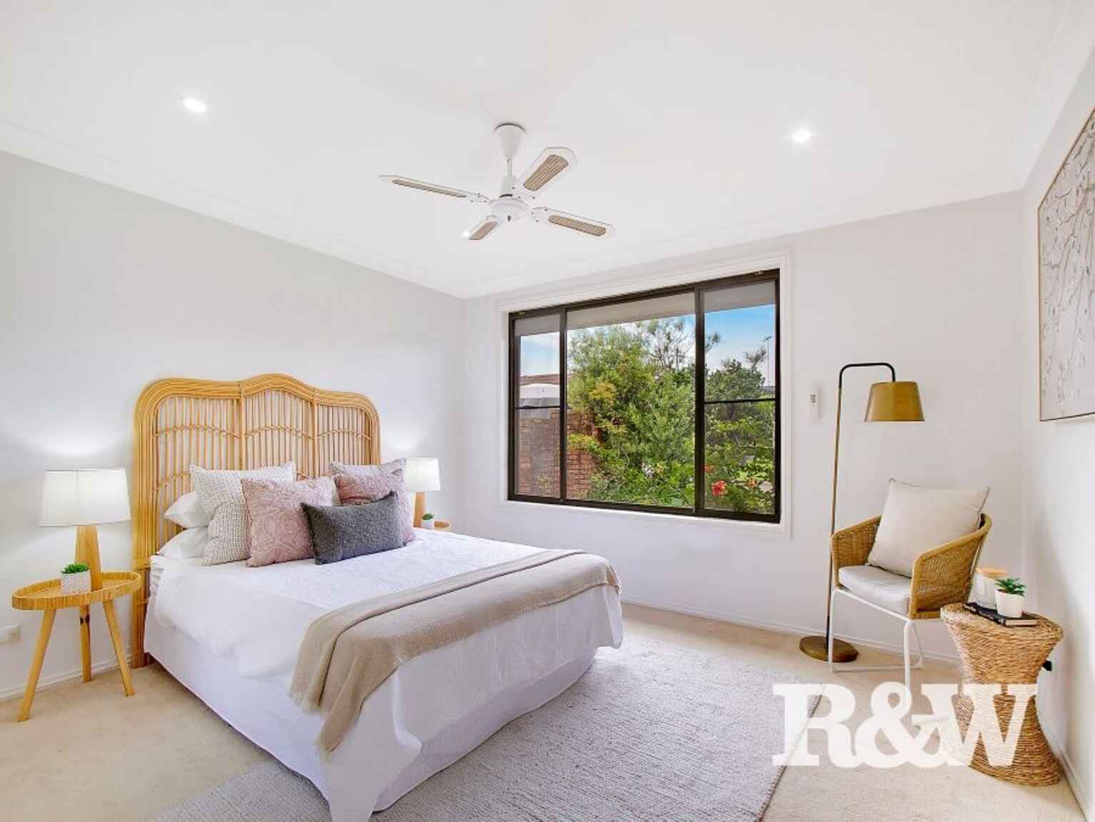 18 Caribou Close St Clair 18 Caribou Close St Clair