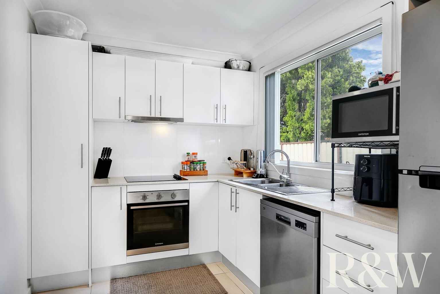 2 & 2A Francis Greenway Avenue St Clair 2 & 2A Francis Greenway Avenue St Clair