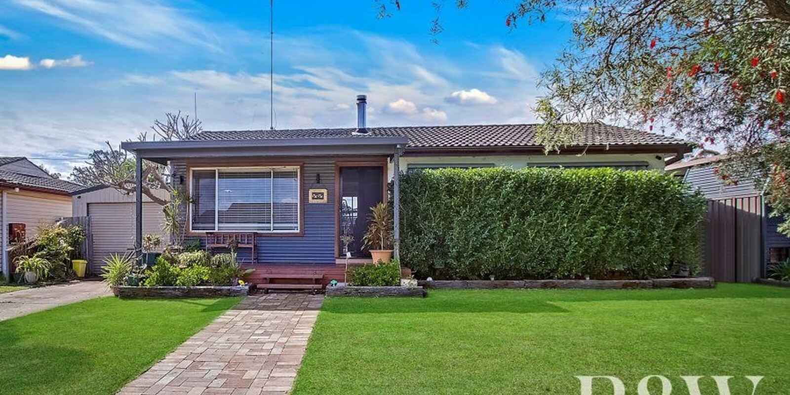 8 Melville Road St Clair