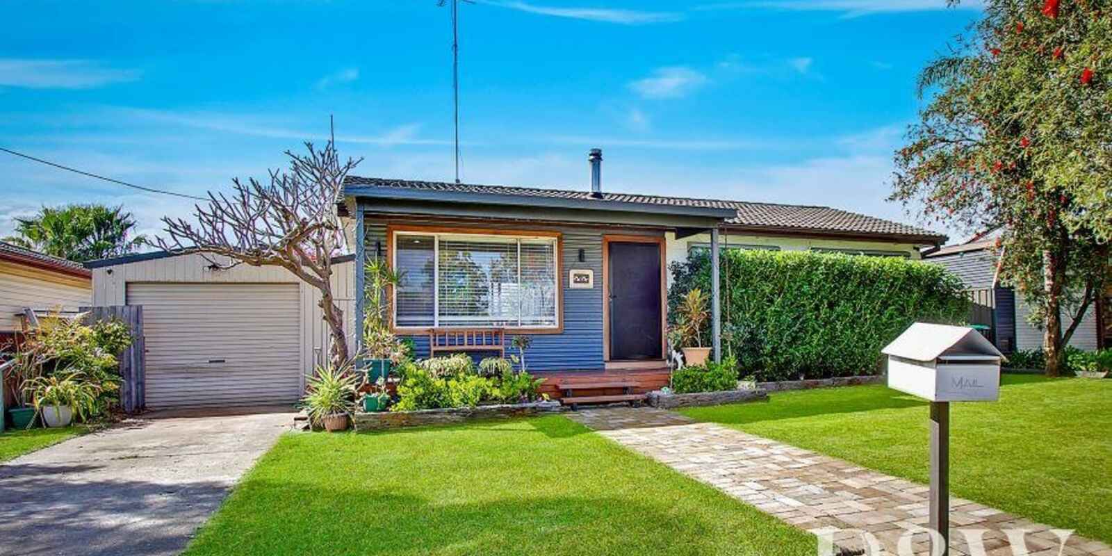 8 Melville Road St Clair