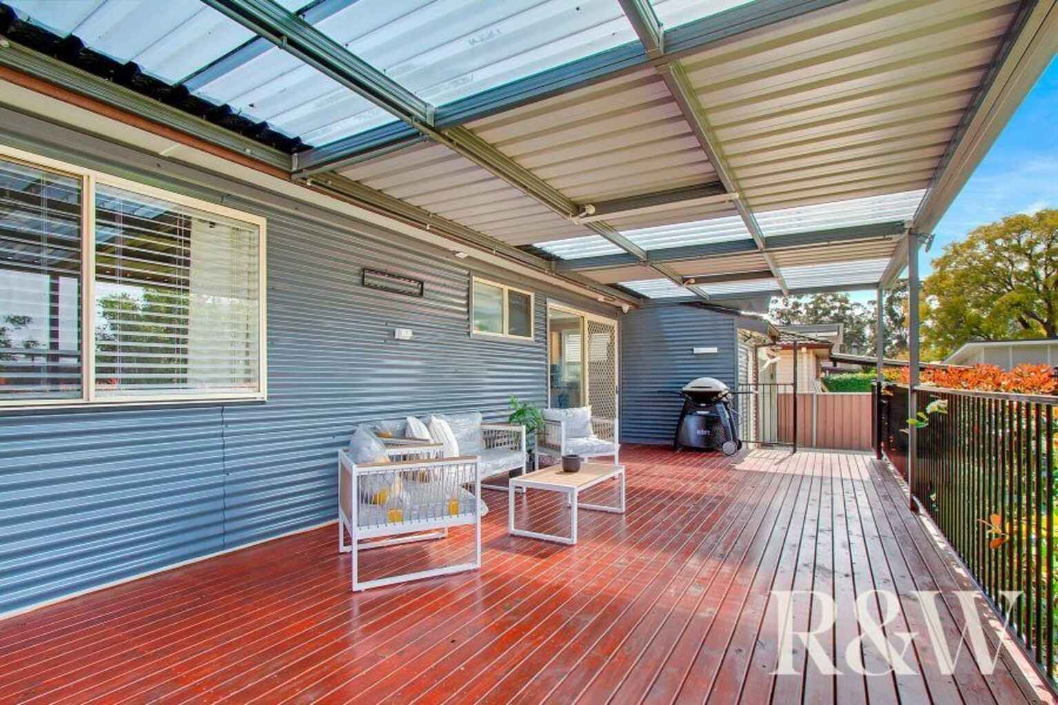 8 Melville Road St Clair