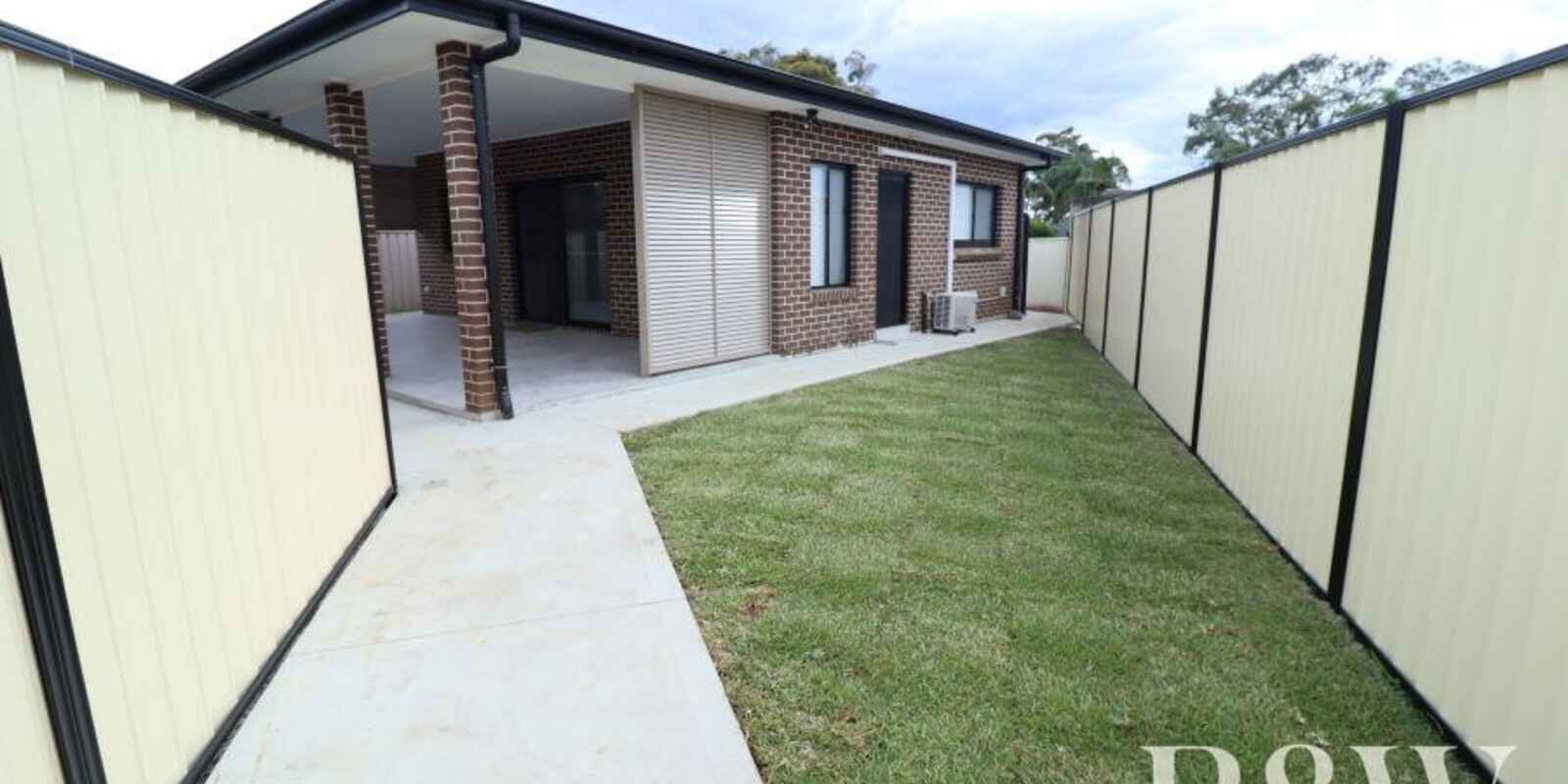 4A Madison Circuit St Clair