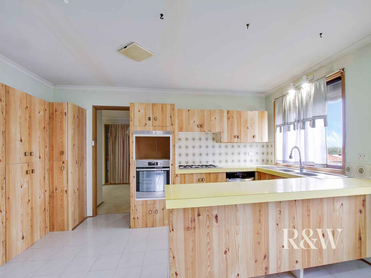 38 Garrick Road St Clair 38 Garrick Road St Clair