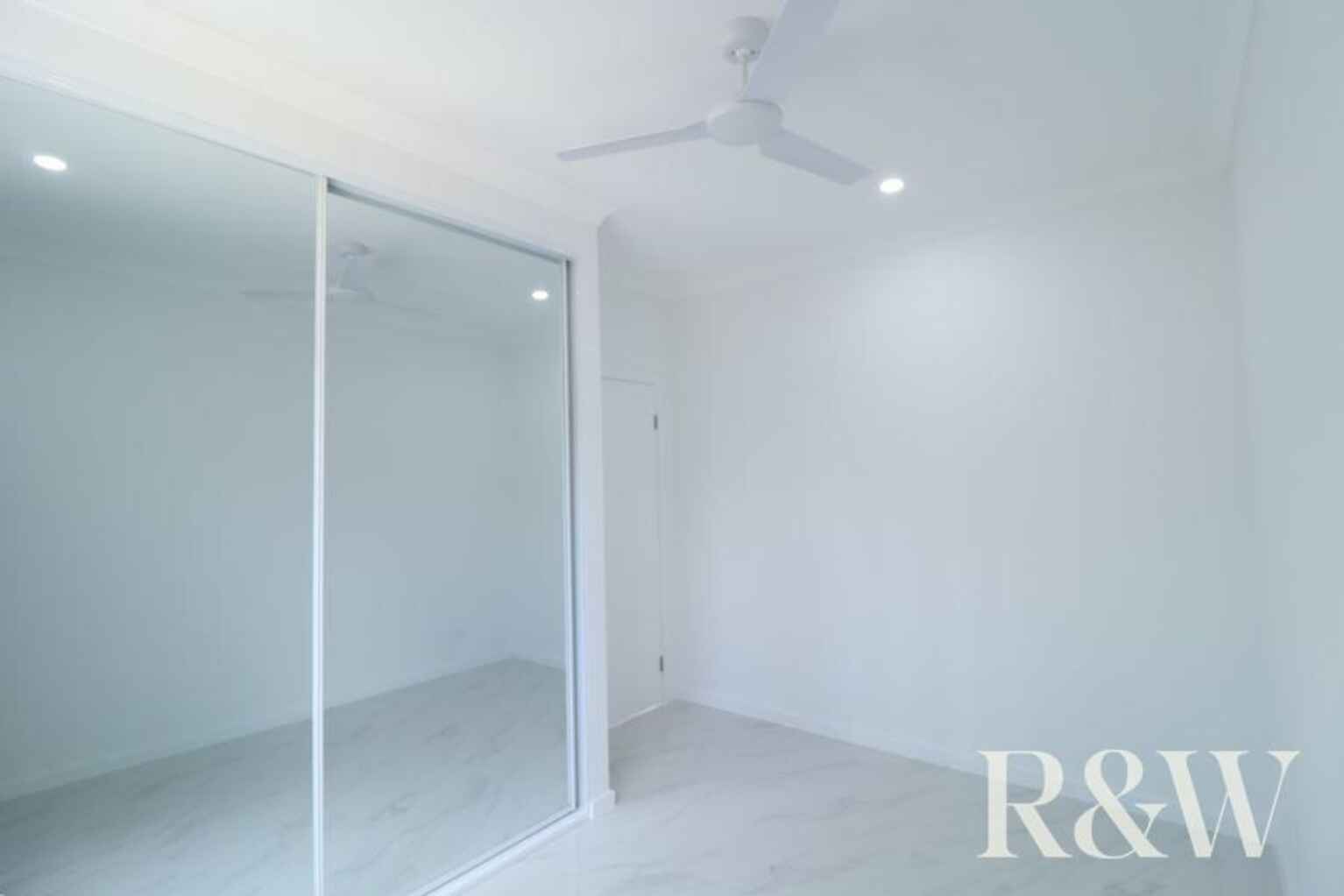 5A Augusta Place St Clair