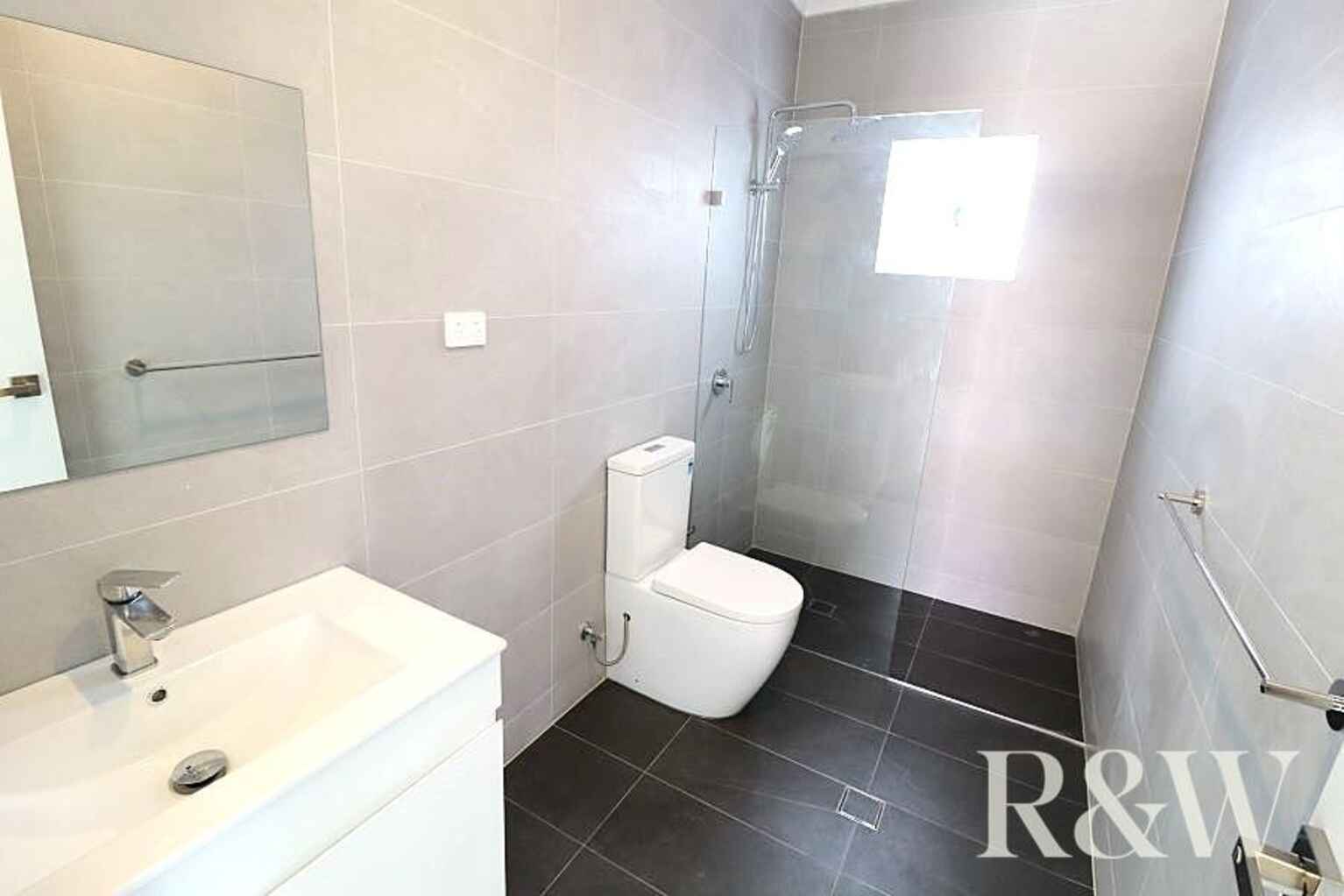 5A Augusta Place St Clair