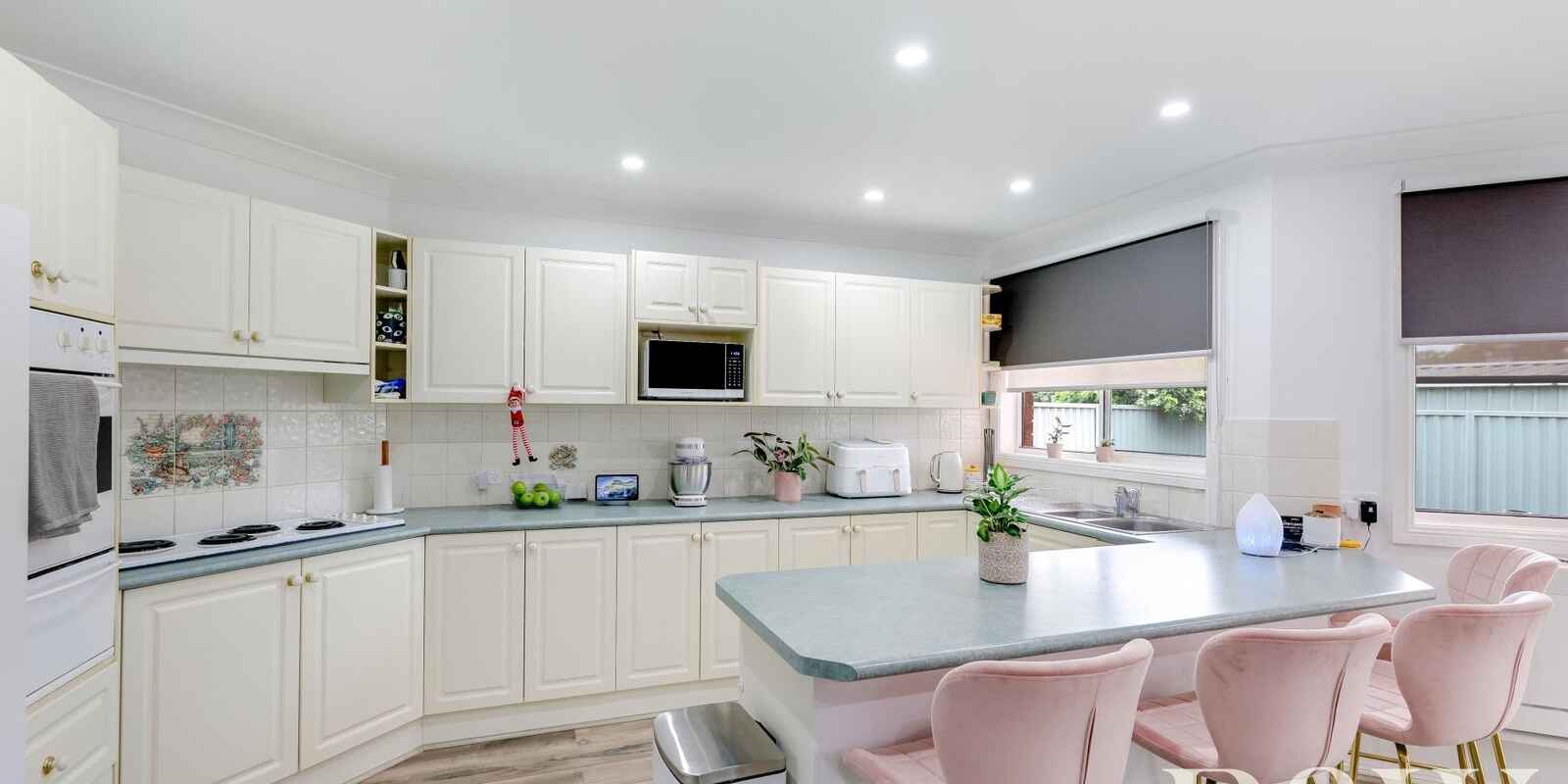 1 & 1A Chrisalex Place St Clair