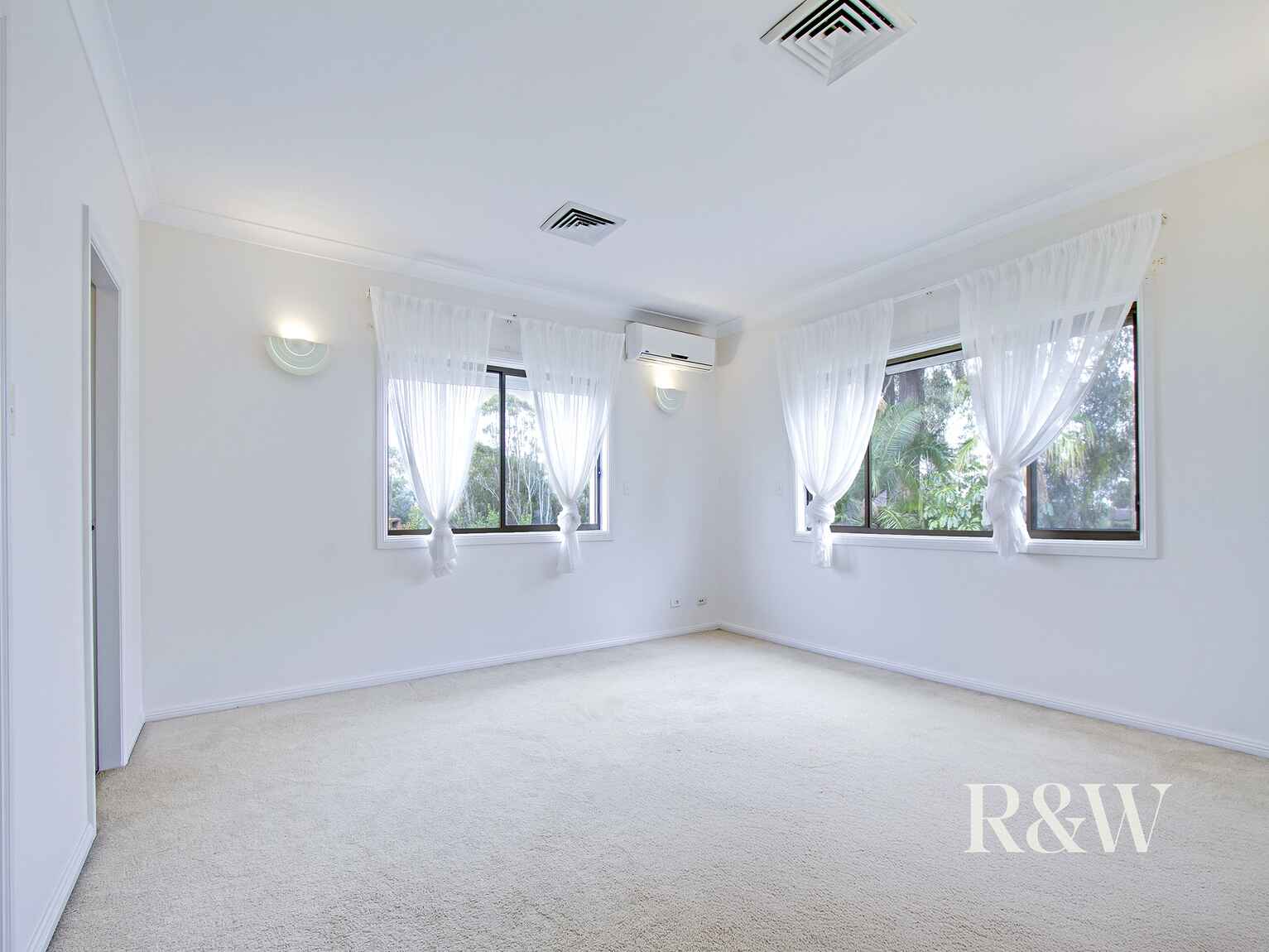 6 Mill Place St Clair