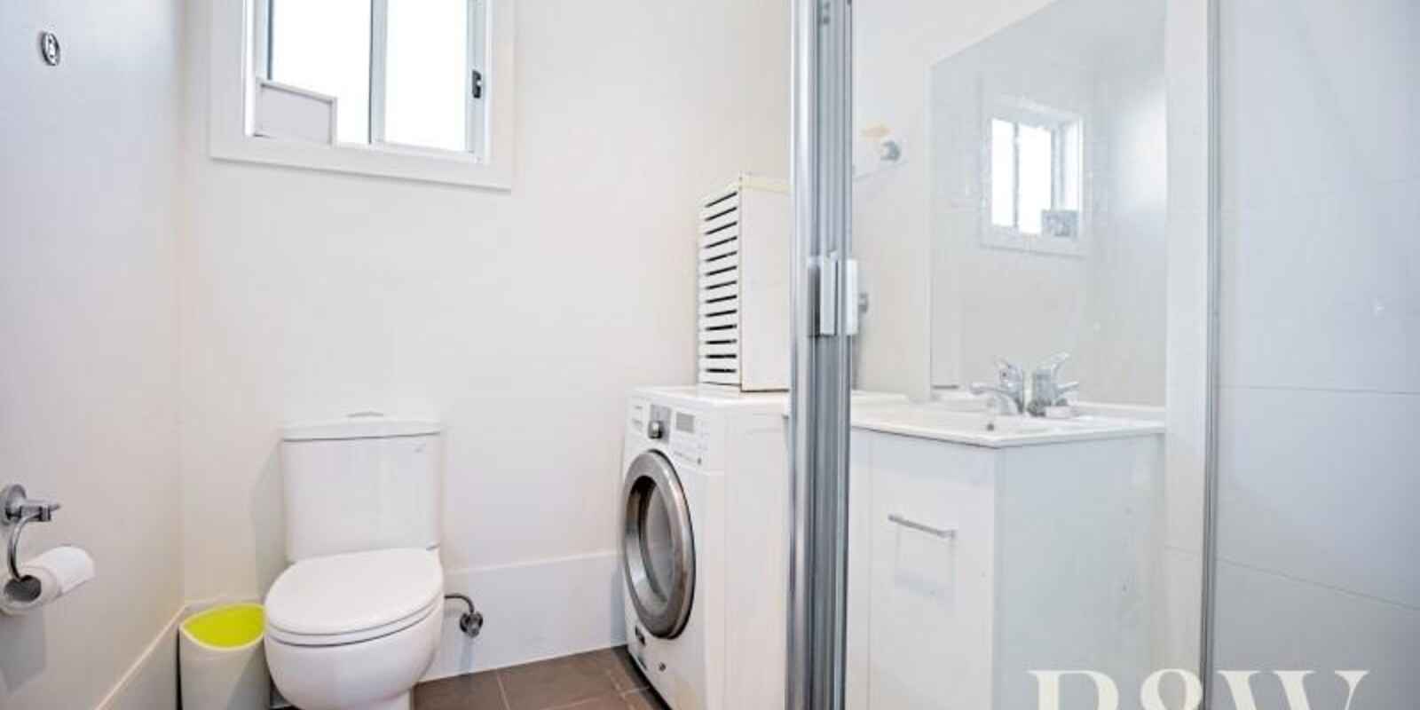 15 & 15A Kurama Crescent Whalan