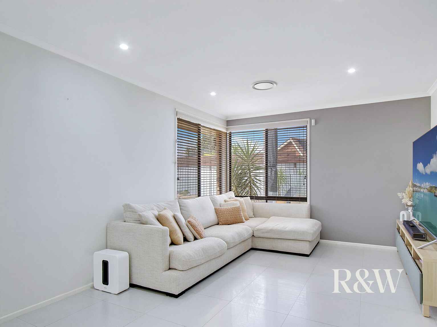 34 Fantail Crescent Erskine Park