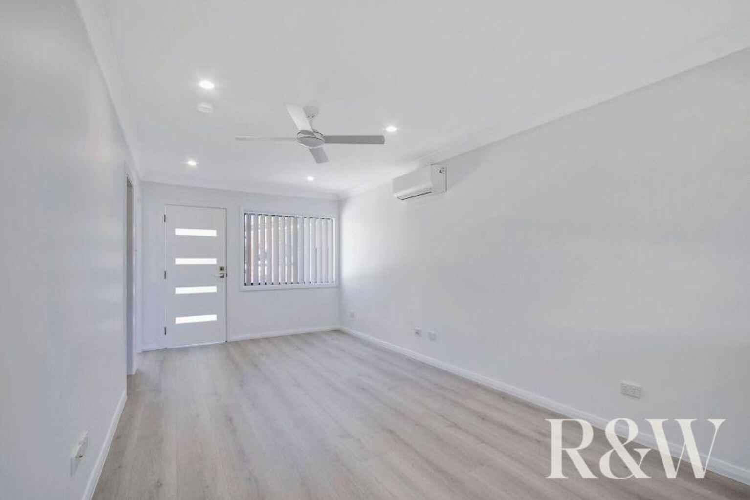 13A Kala Circuit St Clair