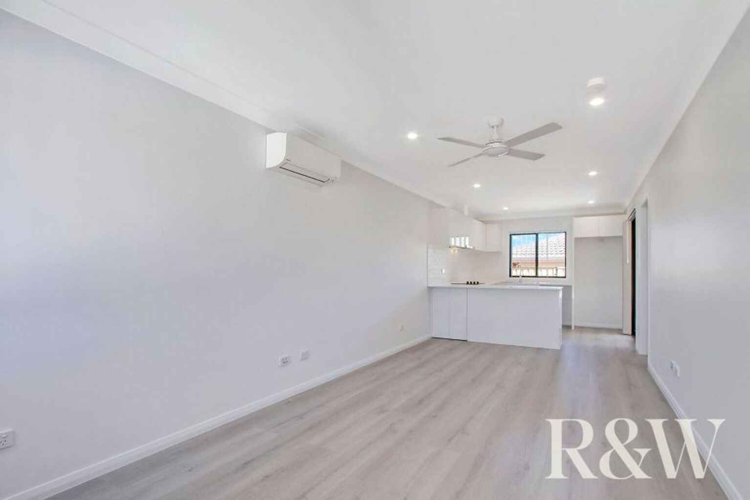 13A Kala Circuit St Clair