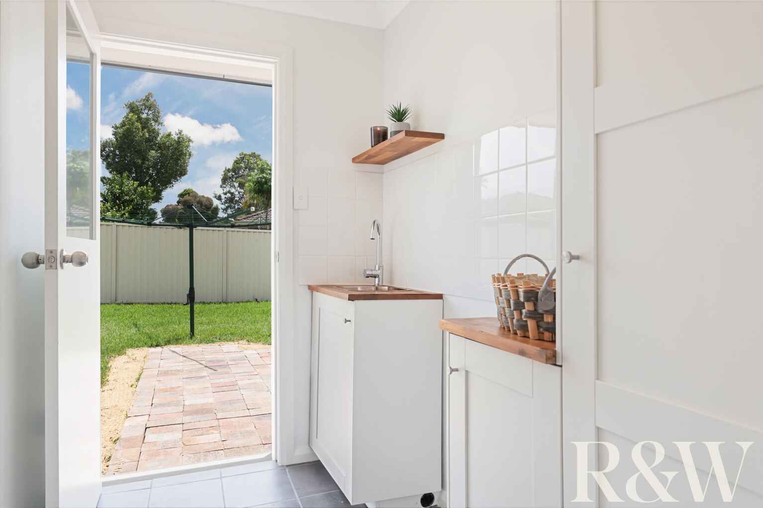 13 & 13A Warrenton Street St Clair 13 & 13A Warrenton Street St Clair