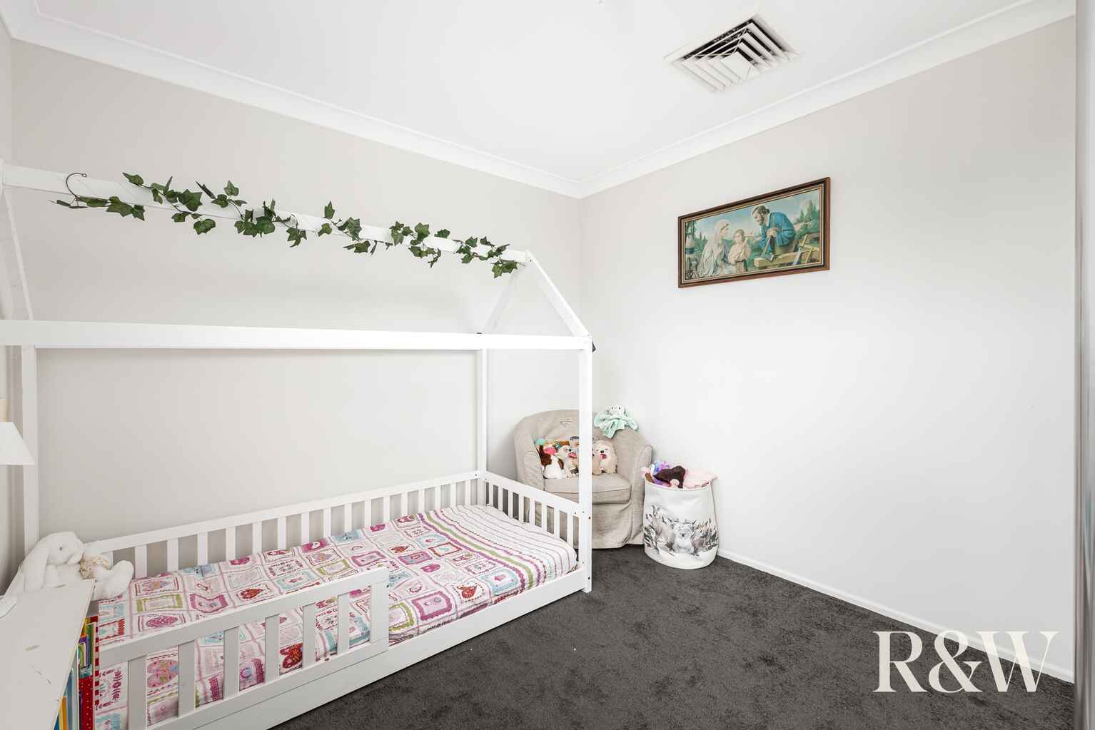 6 Ashwick Circuit St Clair 6 Ashwick Circuit St Clair