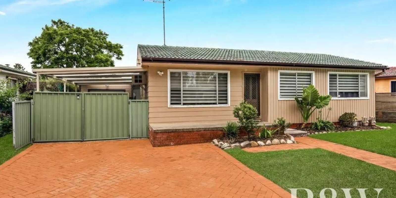 42 St Clair Avenue St Clair