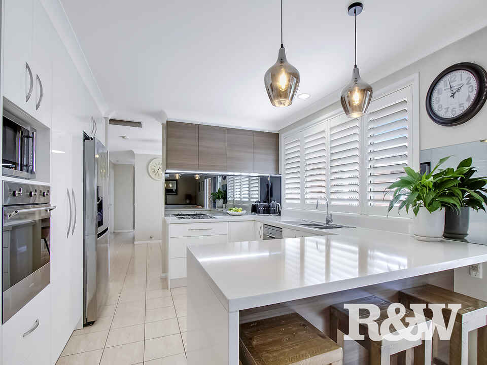 13 Mcintyre Avenue St Clair