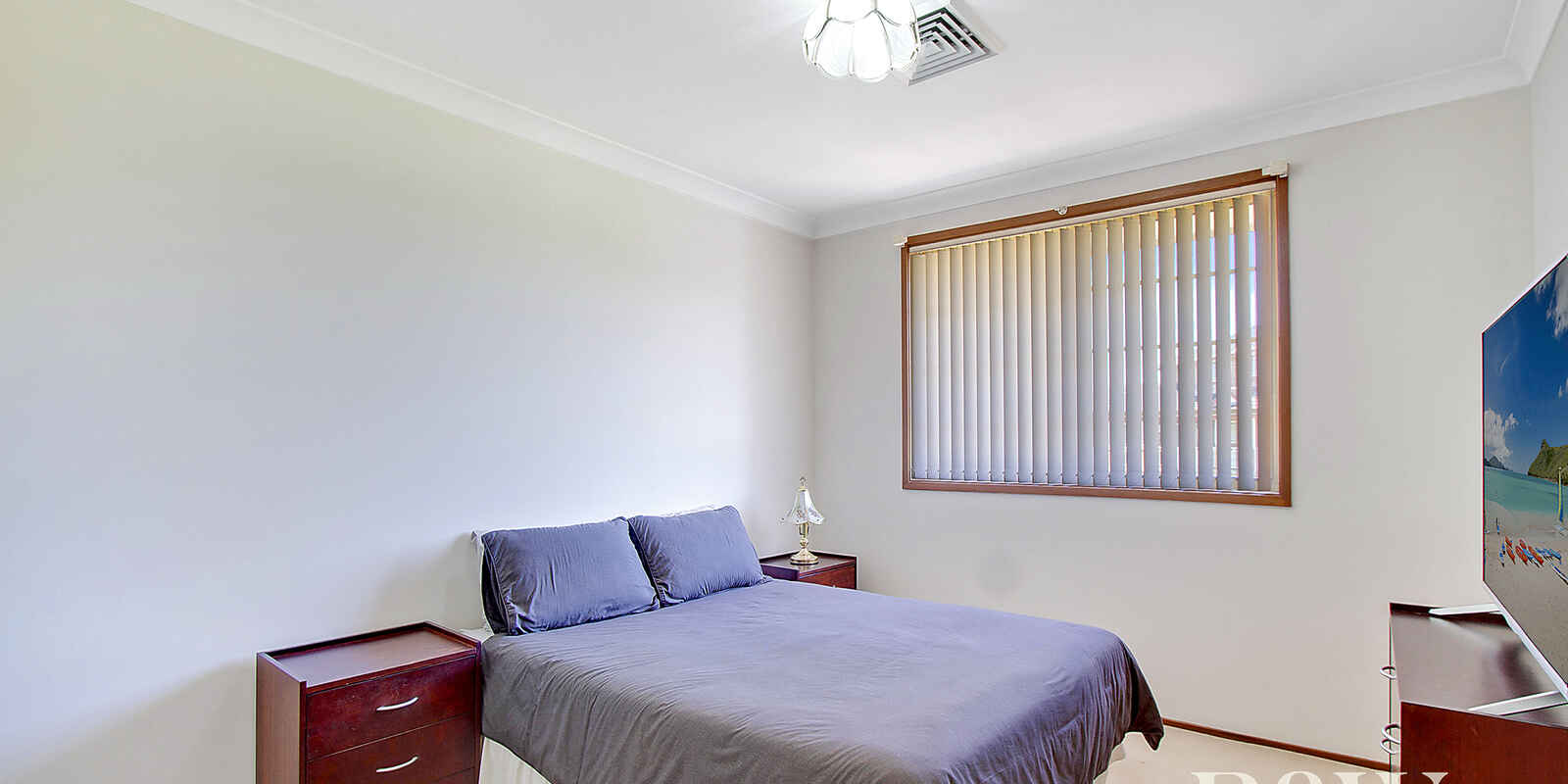 10 Leicester Way St Clair