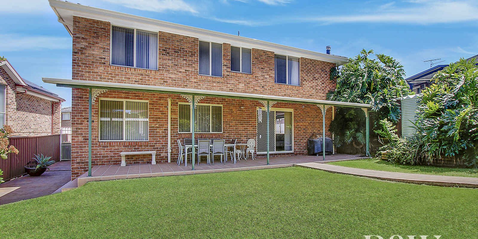 10 Leicester Way St Clair
