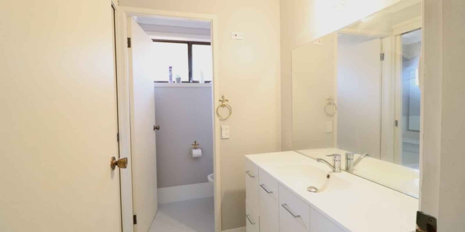 59 Cook Parade St Clair