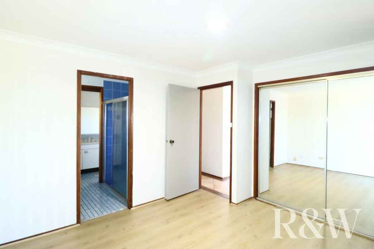 51 Coonawarra Drive St Clair