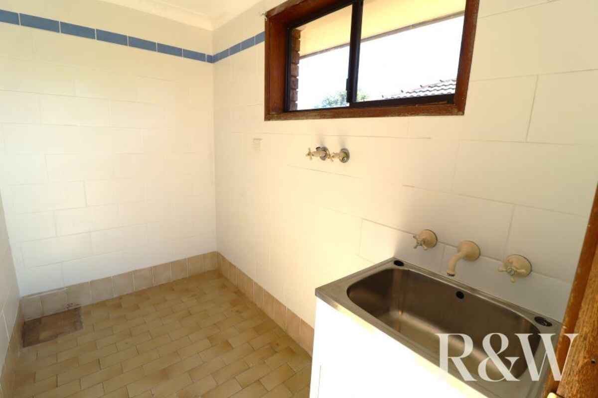 51 Coonawarra Drive St Clair