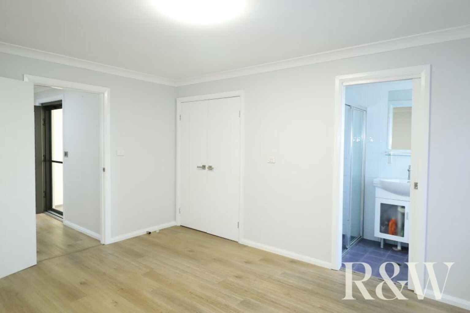 37 Madison Circuit St Clair