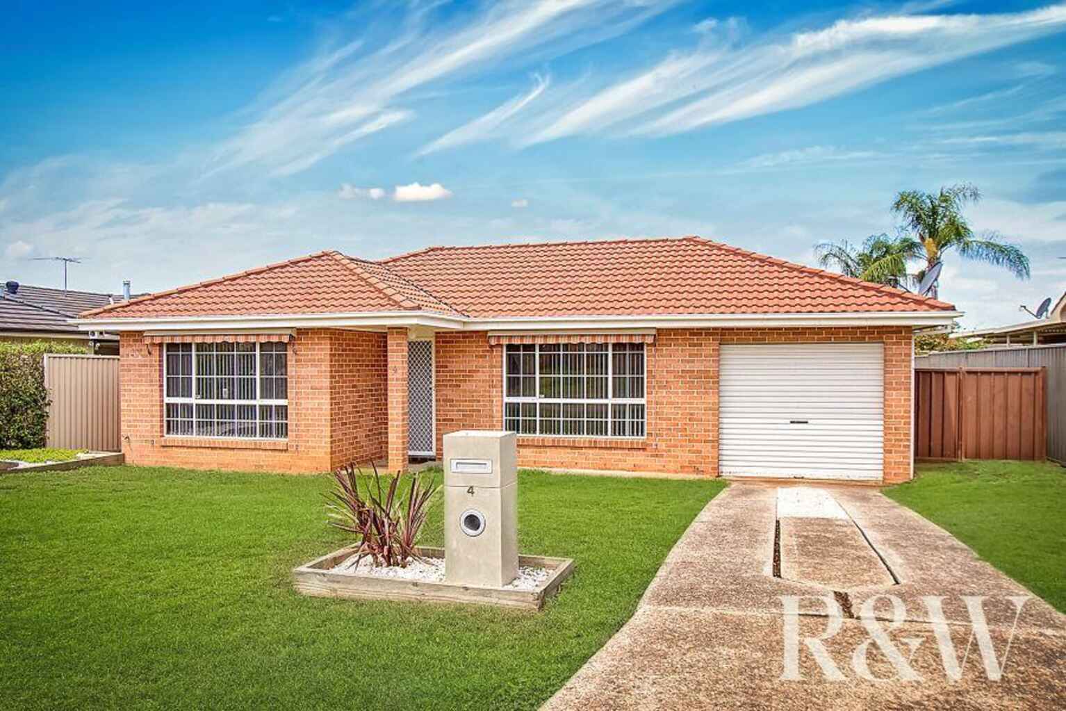 4 Sandalwood Avenue St Clair