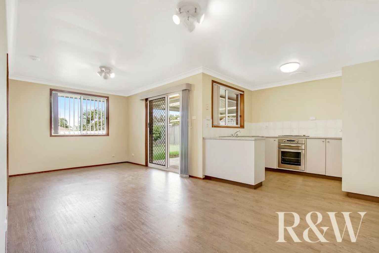 4 Sandalwood Avenue St Clair