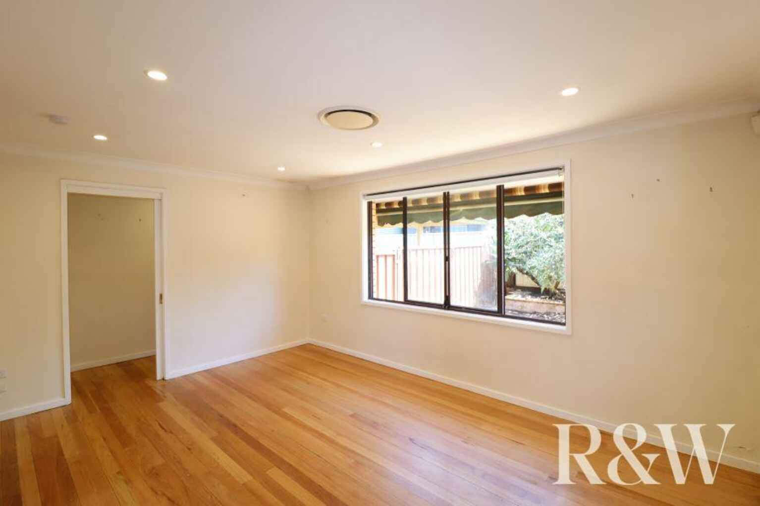 48 Harvey Circuit St Clair