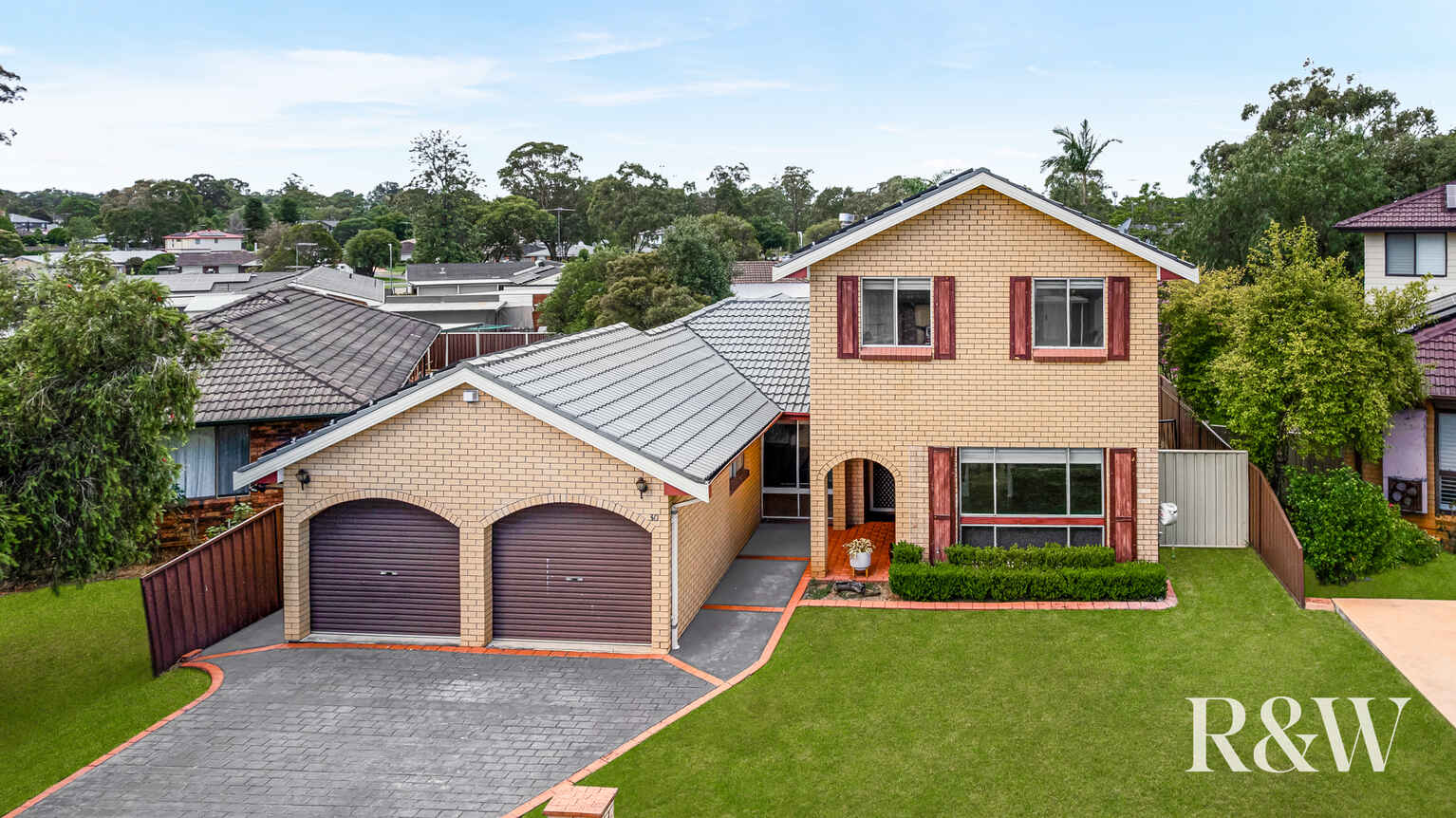 30 Francis Greenway Avenue St Clair