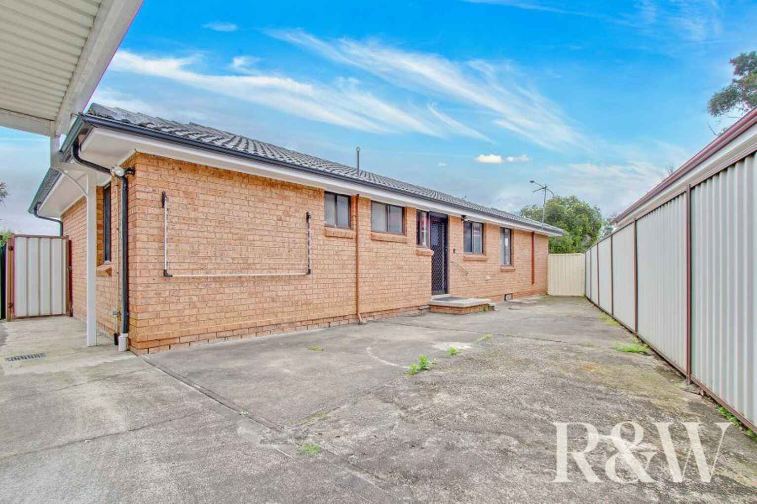 2 Francis Greenway Avenue St Clair