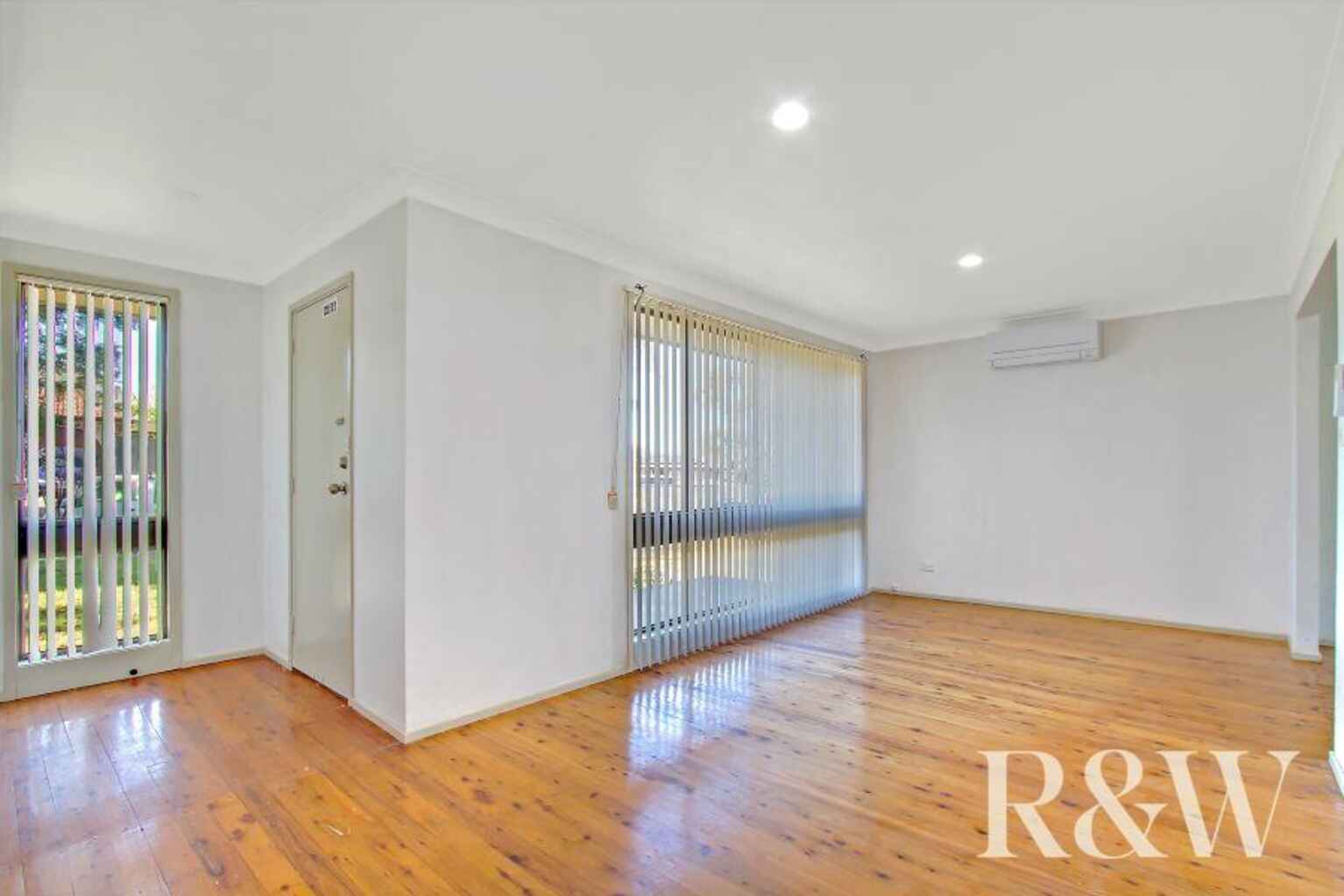 8 Ontario Avenue St Clair