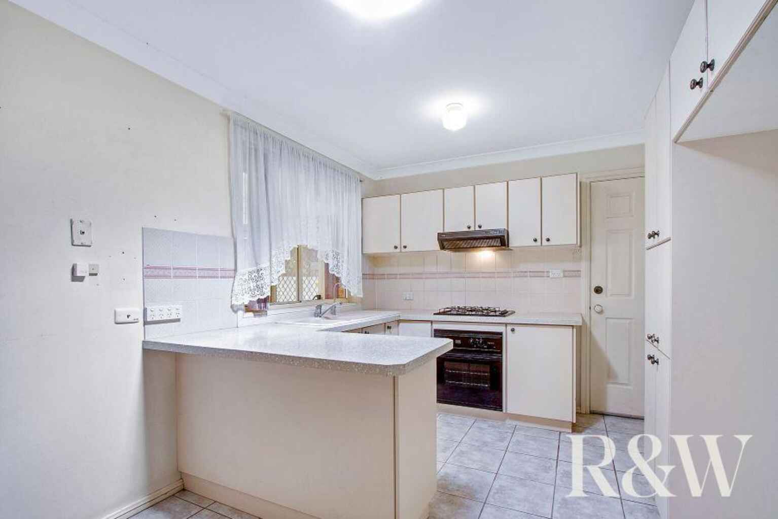 5 Shamrock Court St Clair