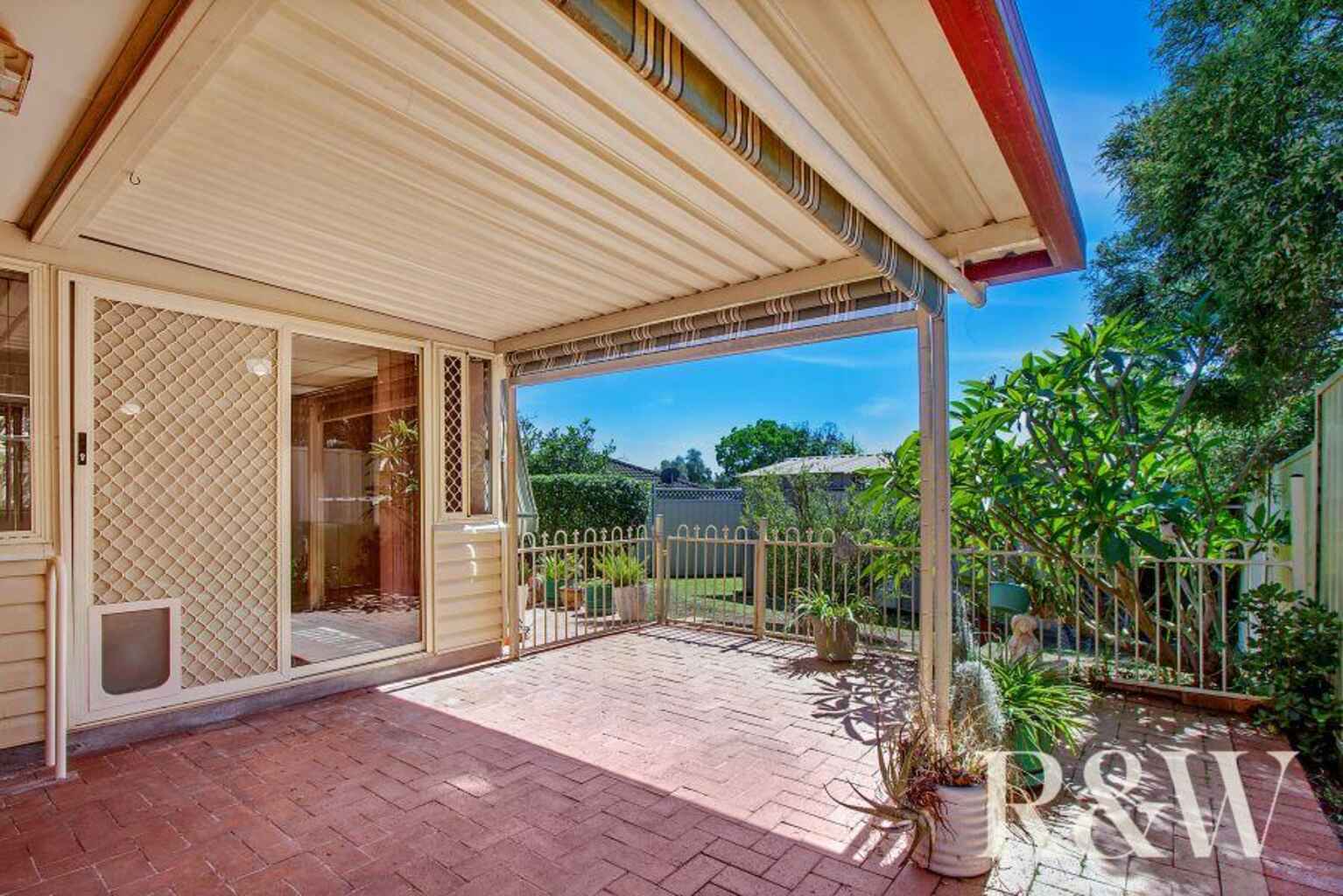 5 Shamrock Court St Clair