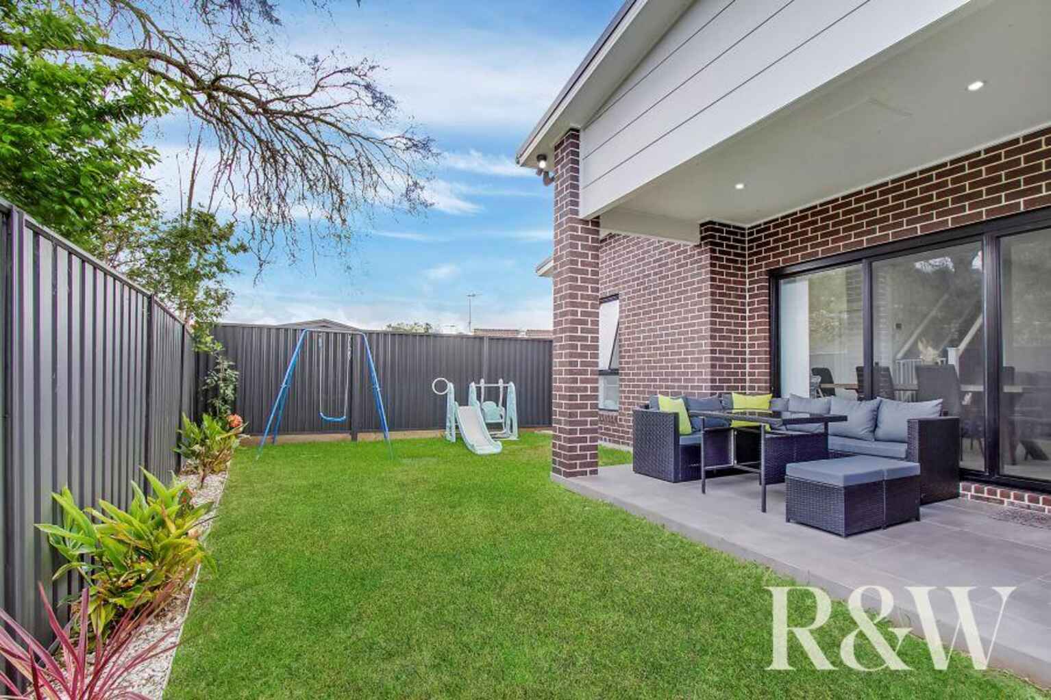 12A Starlight Place St Clair