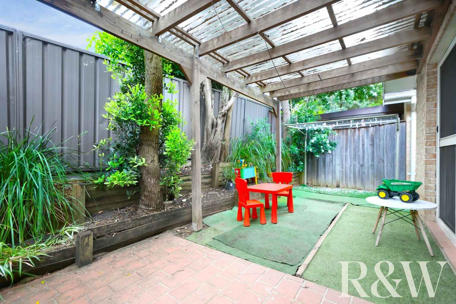 9/37 Binalong Road Pendle Hill