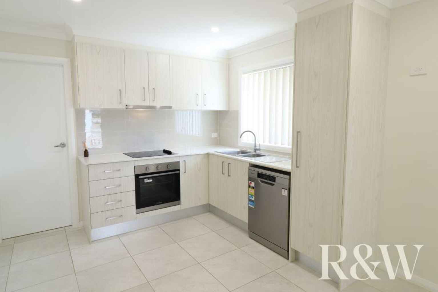 37A Chatres Street St Clair